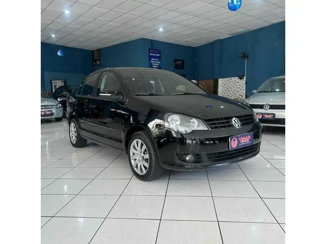 Carro Volkswagen Polo Sedan 2013 1.6 8V (Flex)