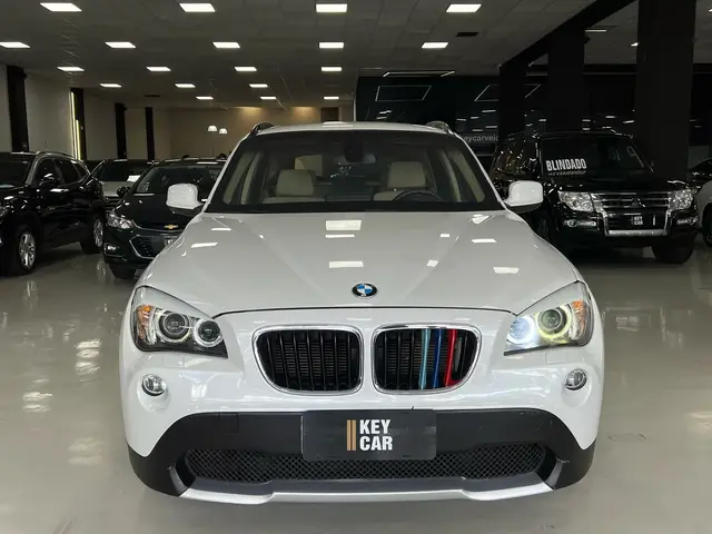 Carro BMW X1 2012 2.0 16V sDrive18i