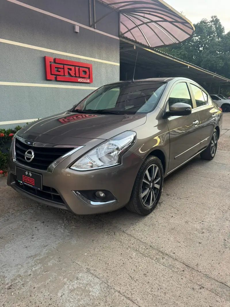 Nissan Versa 1.6 16V SL FlexStart (Flex)