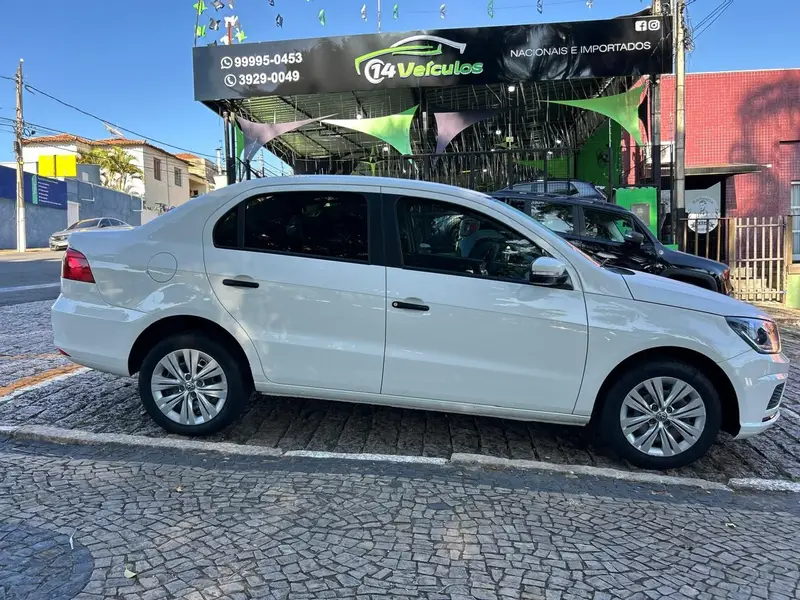 Volkswagen Voyage 1.6 MSI 16V (Flex)