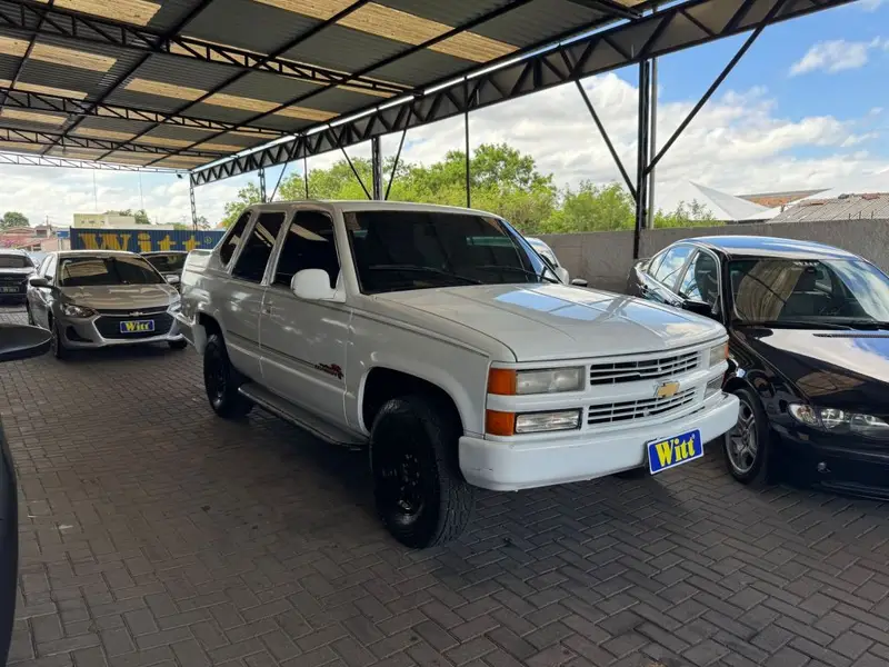 Chevrolet Silverado DLX 4.1