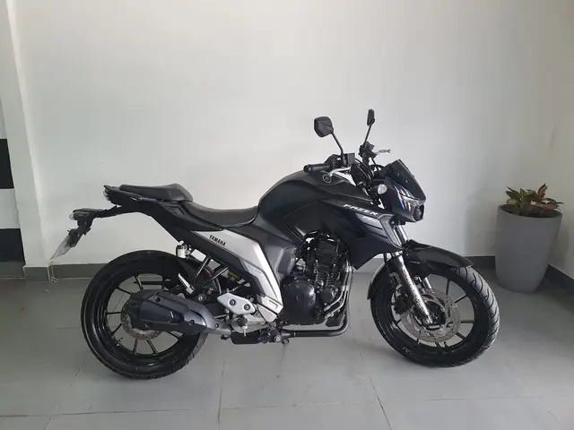 Moto Yamaha YS 250 Fazer 2022 ABS