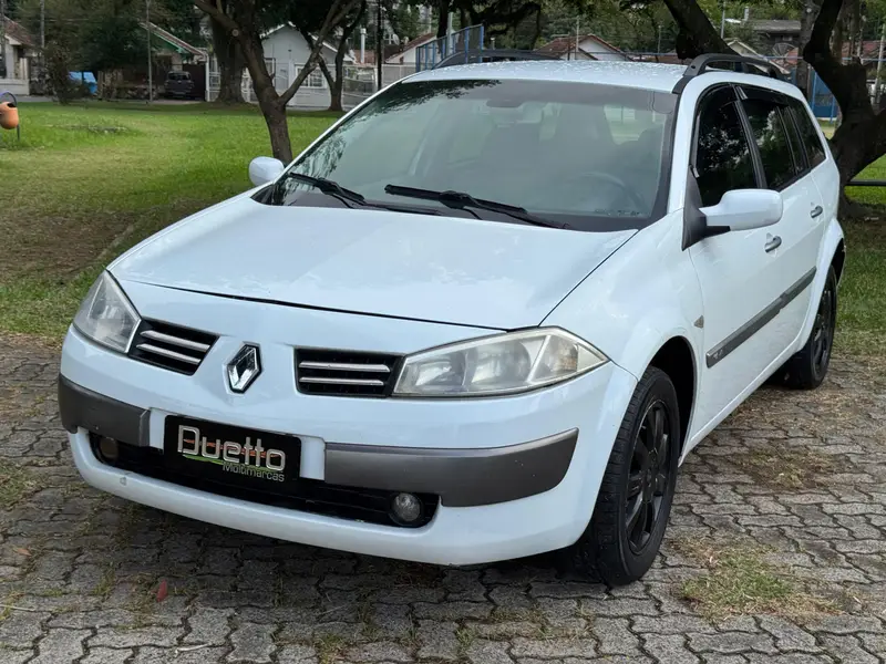 Renault Mégane Grand Tour Dynamique 1.6 16V (flex)