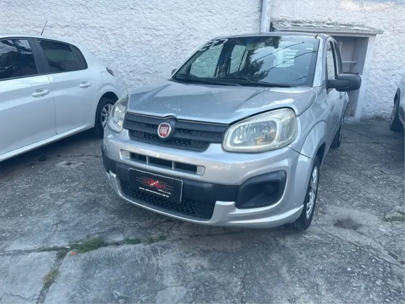 Fiat Uno Attractive 1.0 8V (Flex) 4p