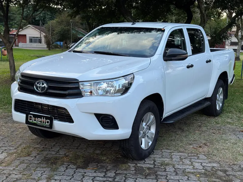 Toyota Hilux 2.8 TDI CD STD Power Pack 4x4