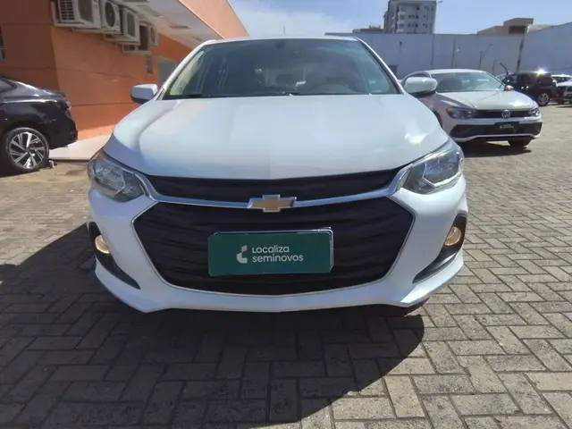Carro Chevrolet Onix Plus 2024 LT 1.0