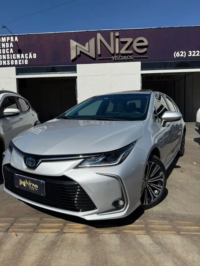 Carro Toyota Corolla 2023 Altis Hybrid Premium 1.8 Flex