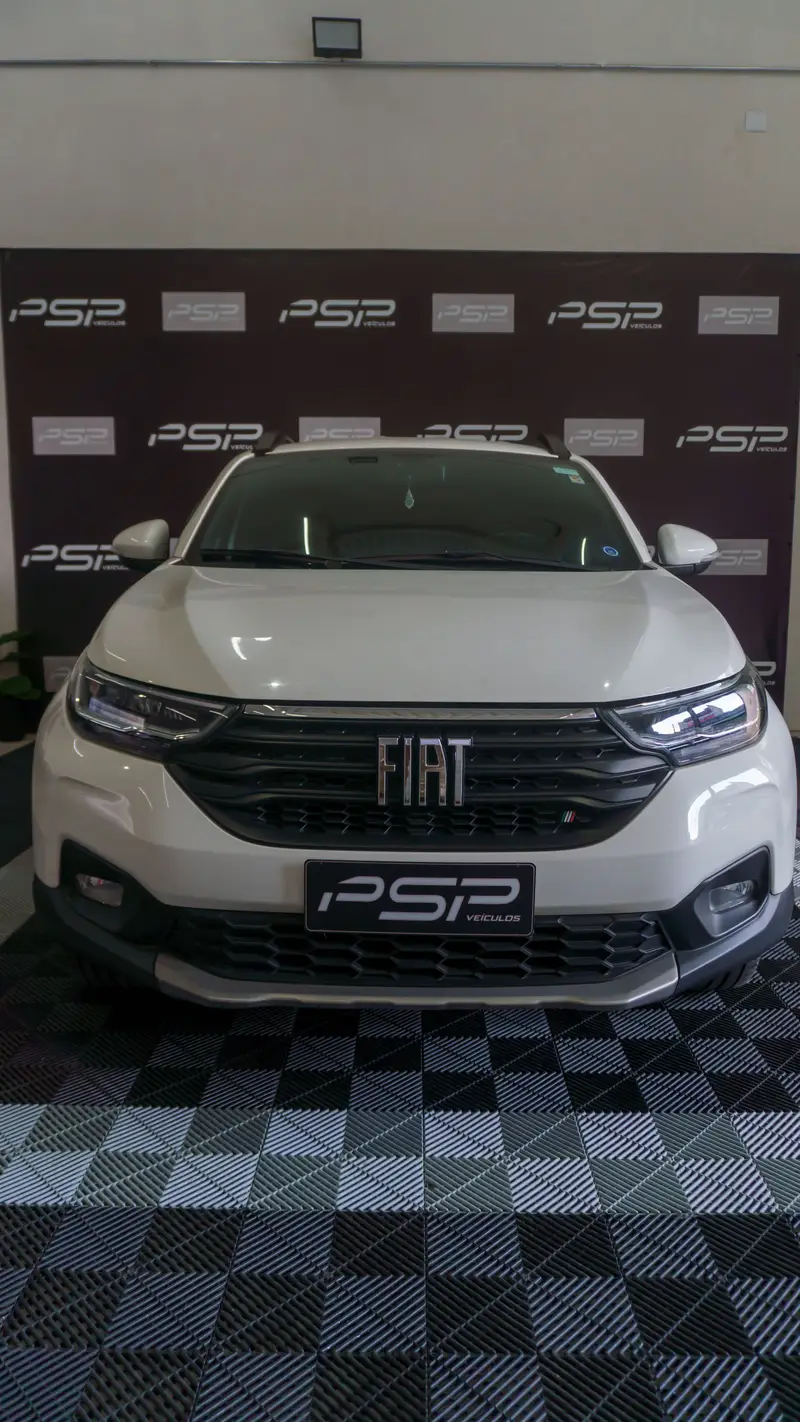 Fiat Strada Volcano 1.3 CD (Flex)