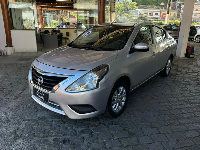 Carro Nissan Versa 2018 1.6 16V SV (Flex)