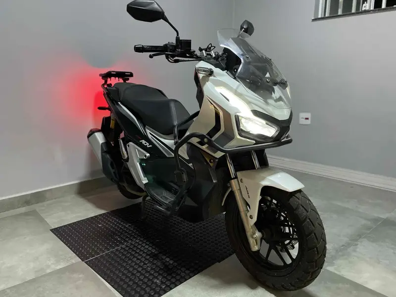 Honda ADV ABS