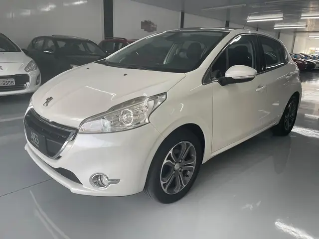 Carro Peugeot 208 2015 Griffe  1.6 16V (Flex) (Aut)