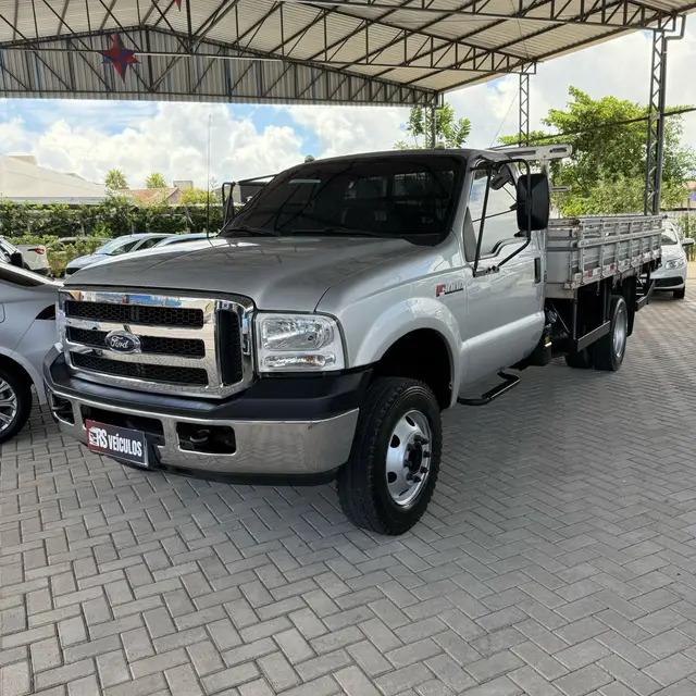 Carro Ford F 4000 2019 Trompicampo Multi CD 2.8 4x4