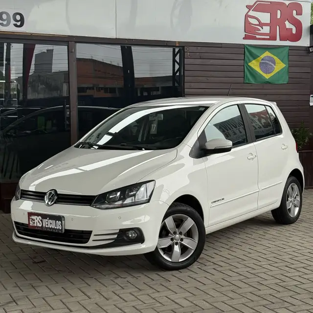 Carro Volkswagen Fox 2017 1.6 MSI Comfortline (Flex)