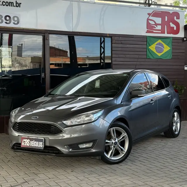 Carro Ford Focus Hatch 2018 SE Plus 1.6 TiVCT
