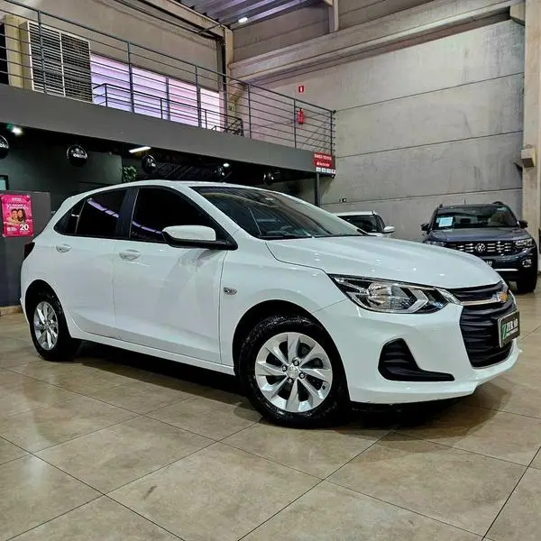 Carro Chevrolet Onix 2023 LT 1.0 Turbo