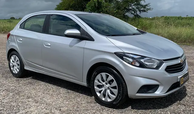 Carro Chevrolet Onix 2018 LT 1.4 8V FlexPower 5p Mec.