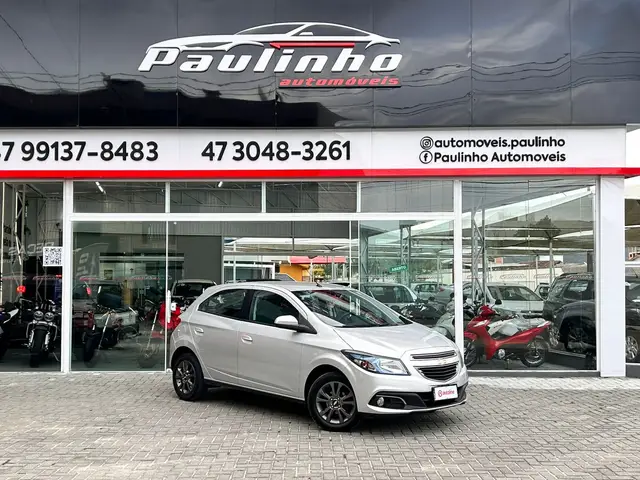 Carro Chevrolet Onix 2014 HATCH LTZ 1.4 8V FlexPower 5p Mec.