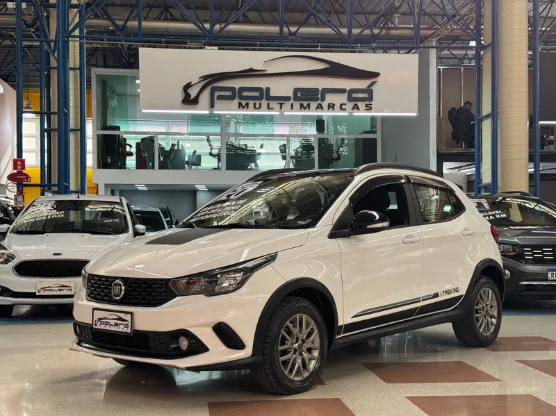 Fiat Argo 1.8 Trekking (Aut) (Flex)