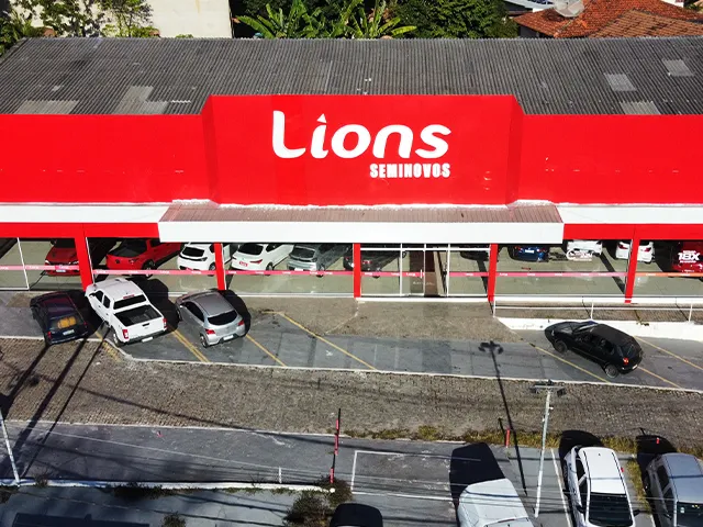 Fachada da loja Veículos à venda em Lions Itaborai - Itaboraí - RJ | Mobiauto