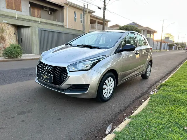 Carro Hyundai HB20 2019 1.0 Unique (Flex)