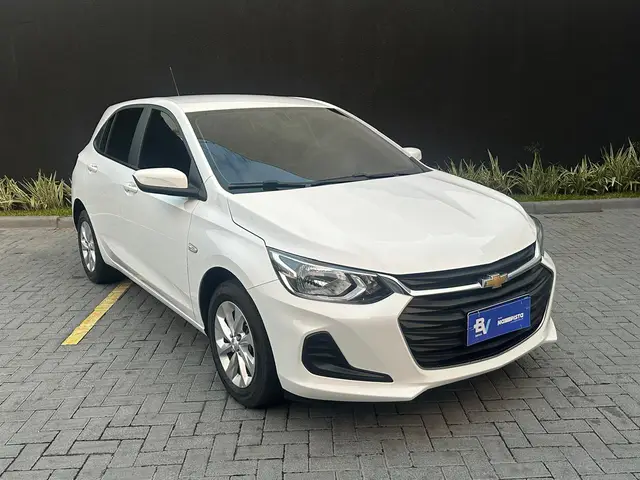 Carro Chevrolet Onix 2023 LT 1.0