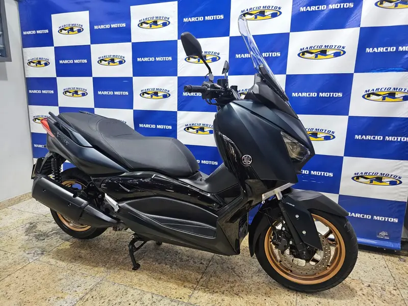 Yamaha XMax ABS