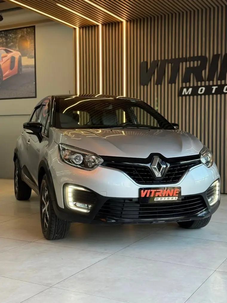 Renault Captur Intense 1.6 16v SCe CVT (Flex)