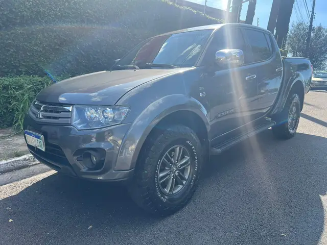 Carro Mitsubishi L200 Triton Sport 2015 3.2 DID-H HPE 4WD (Aut)