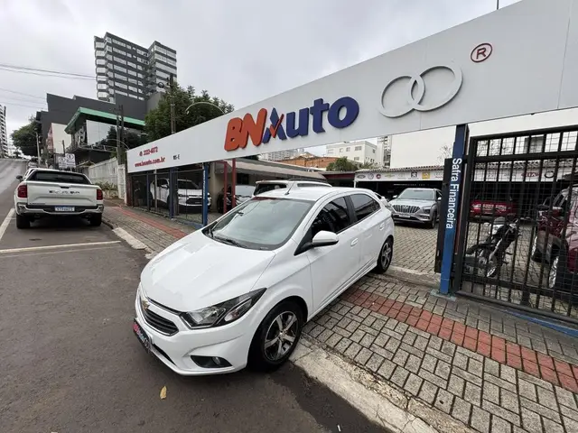 Carro Chevrolet Onix 2017 1.4 LTZ SPE/4 (Aut)