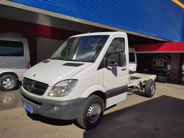 Carro Mercedes-Benz Sprinter 2014 Furgão 311 CDI Street  9m