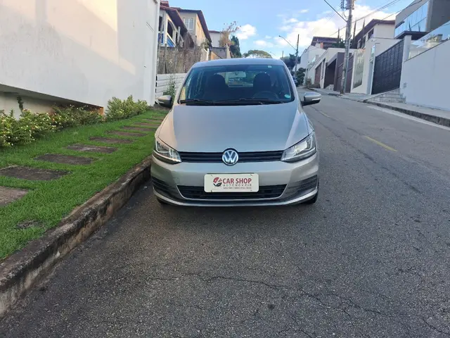 Carro Volkswagen Fox 2015 Trendline 1.6 MSI (Flex)
