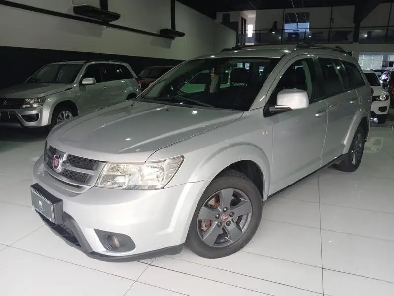 Fiat Freemont 2.4 16V Precision (Aut)