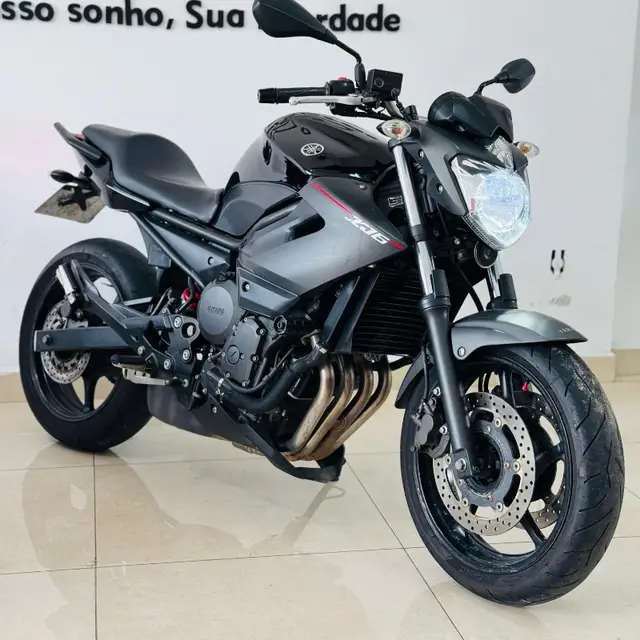 Carro Yamaha XJ6 N 2015 XJ6 N SP