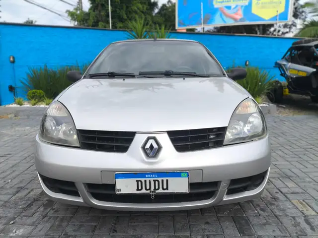 Carro Renault Clio 2011 Hi-Flex 1.0 16V