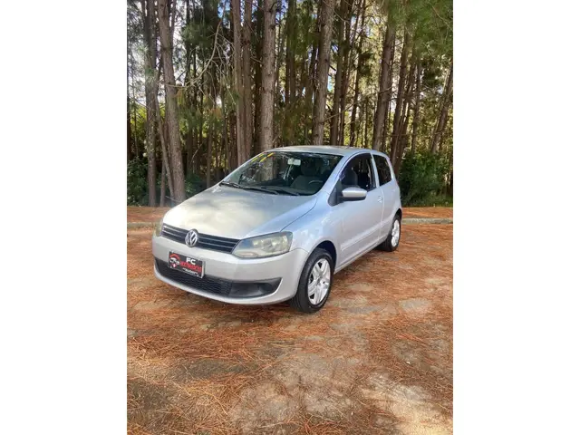Carro Volkswagen Fox 2011 1.0 8V (Flex) 2p