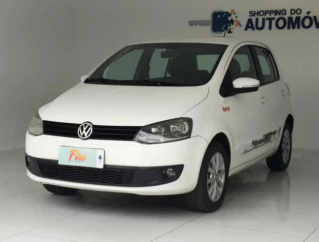 Carro Volkswagen Fox 2014 1.6 VHT Rock in Rio (Flex)