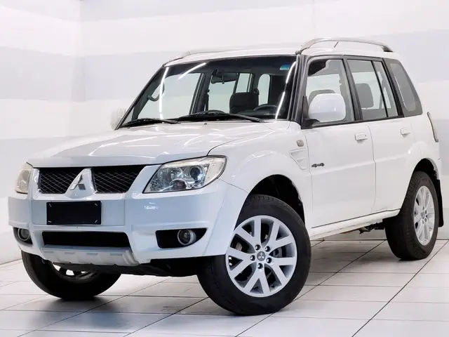 Carro Mitsubishi Pajero TR4 2012 2.0 16V 4x2 (Flex) (Aut)