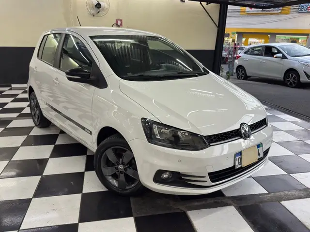 Carro Volkswagen Fox 2017 1.6 MSI Run (Flex)
