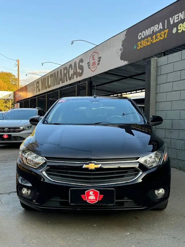 Carro Chevrolet Onix 2018 1.4 LTZ SPE/4 (Aut)