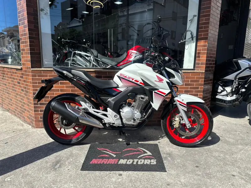 Honda CB 250F Twister (CBS)
