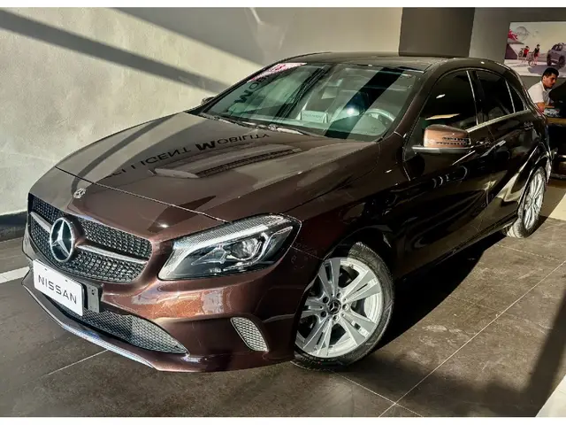 Carro Mercedes-Benz A 200 2018 200 1.6 Turbo FlexFuel DCT