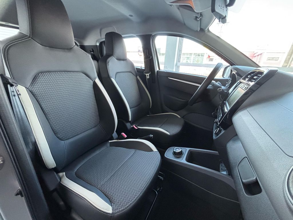 Kwid E-Tech Intense