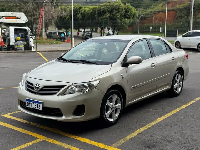Carro Toyota Corolla 2014 Sedan 1.8 Dual VVT-i GLI (flex)