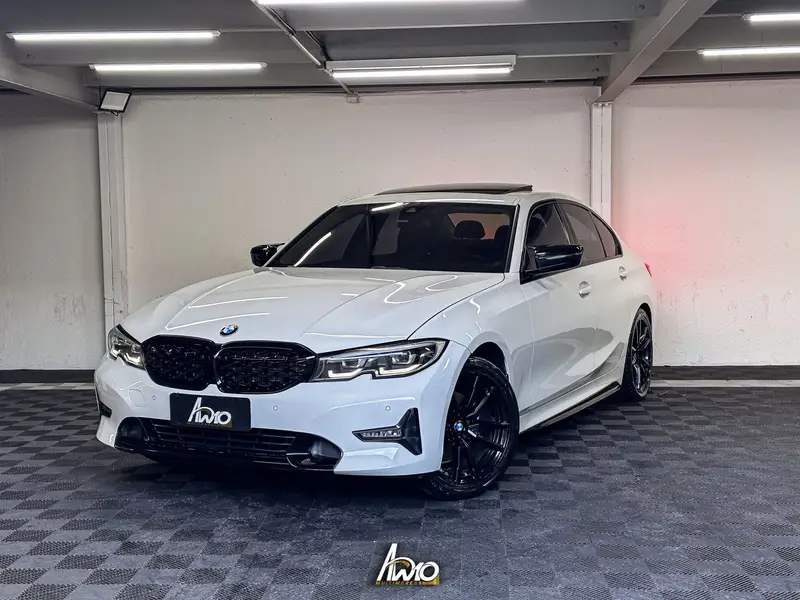 BMW 320i Sport ActiveFlex