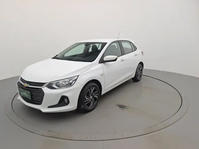 Carro Chevrolet Onix Plus 2024 LT 1.0