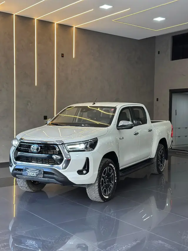 Carro Toyota Hilux Cabine Dupla 2021 SRX 2.8 TDI CD 4x4 (Aut)
