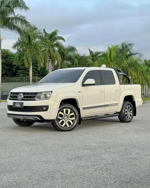 Volkswagen Amarok 2.0 CD 4x4 TDi Dark Label (Aut)