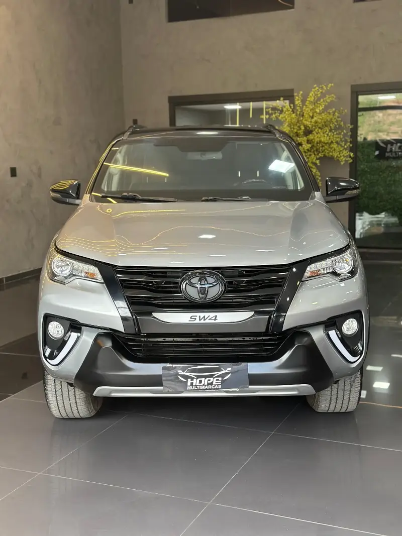 Toyota SW4 2.8 TDI SRX 5L 4x4 (Aut)