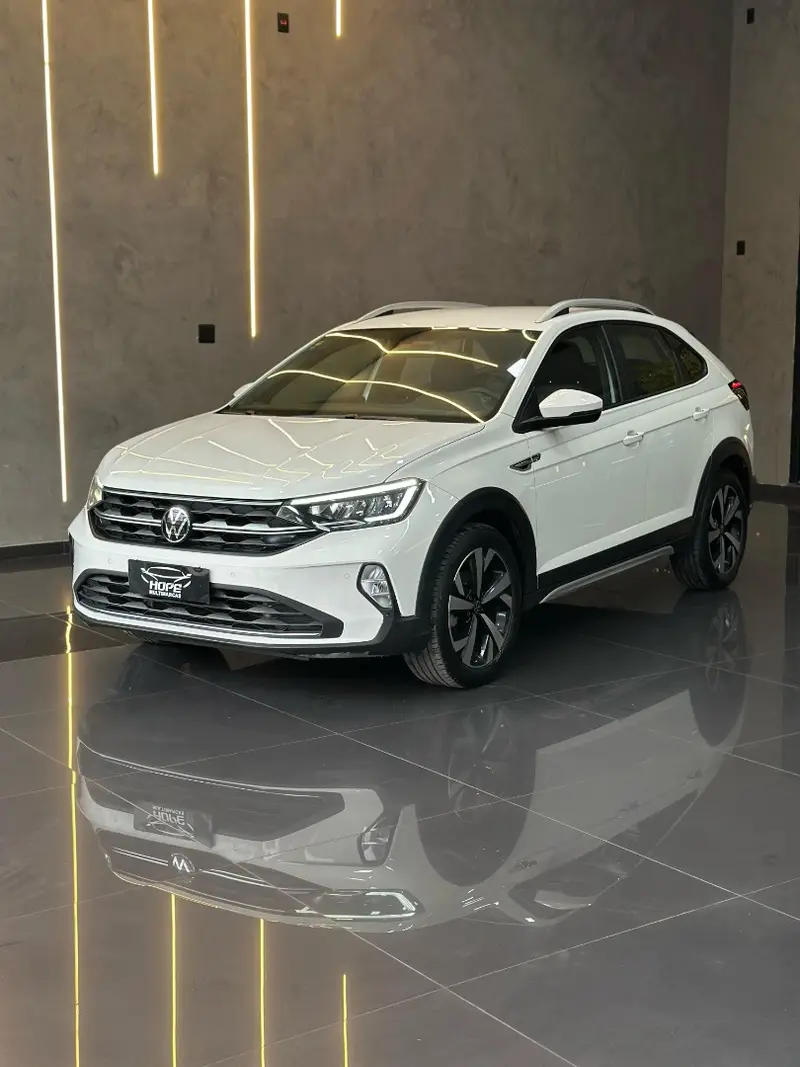 Volkswagen Nivus Highline 200 TSI