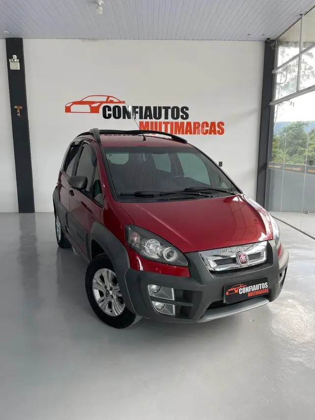Carro Fiat Idea 2015 Adventure 1.8 16V E.TorQ (Flex)
